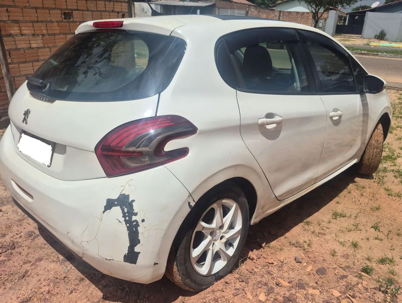 Peugeot 208 Allure 1.5 Flex 8V 5P 2015 - Foto 3