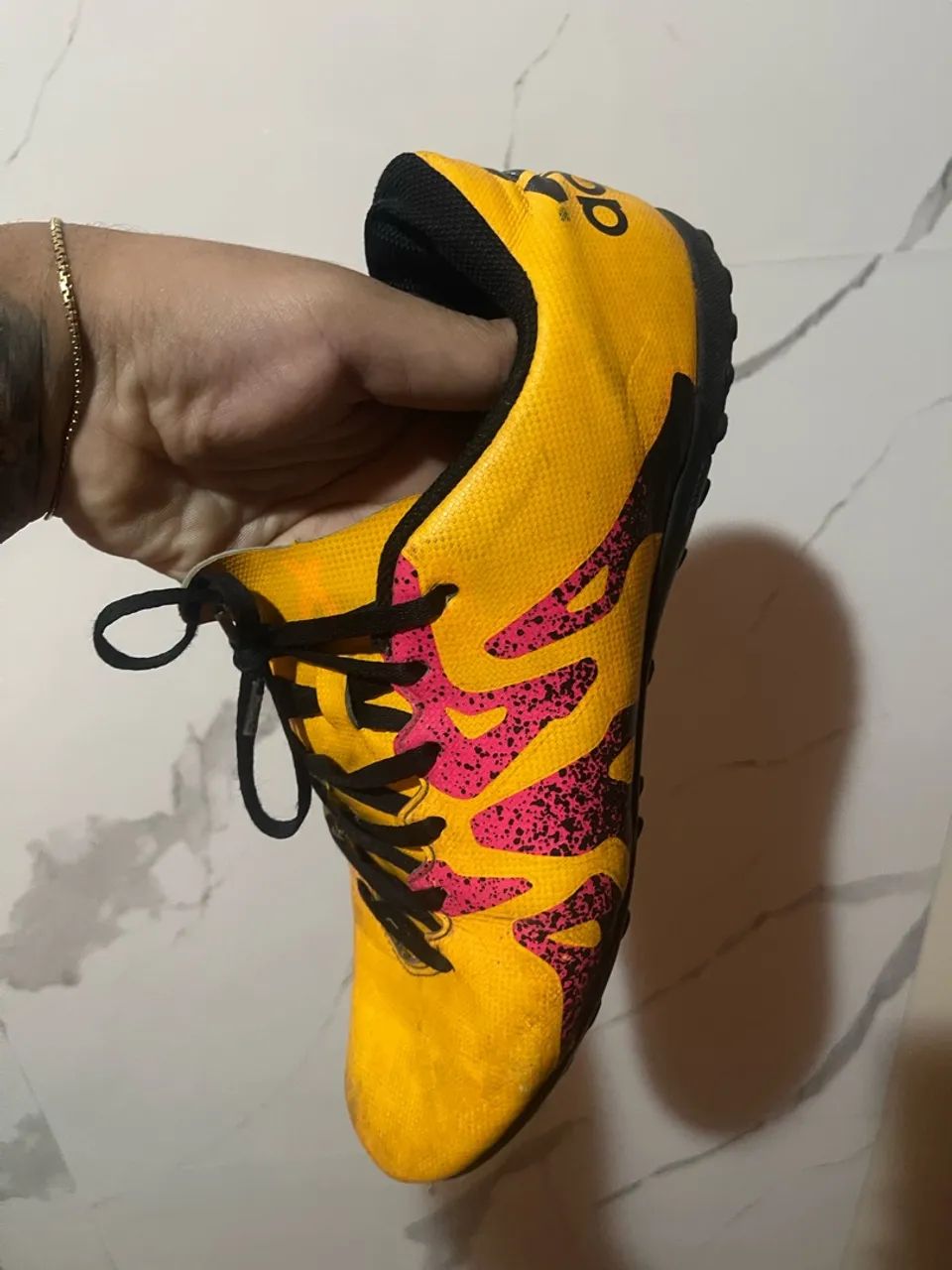 Chuteira adidas , usada 