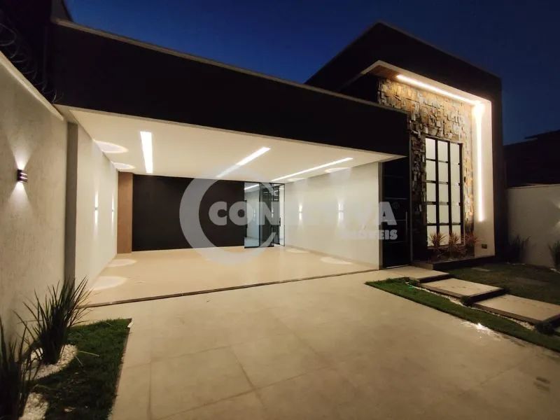 Casa Nova com 3 Quartos e Piscina Aquecida - Vila Santa Rita, Goiânia