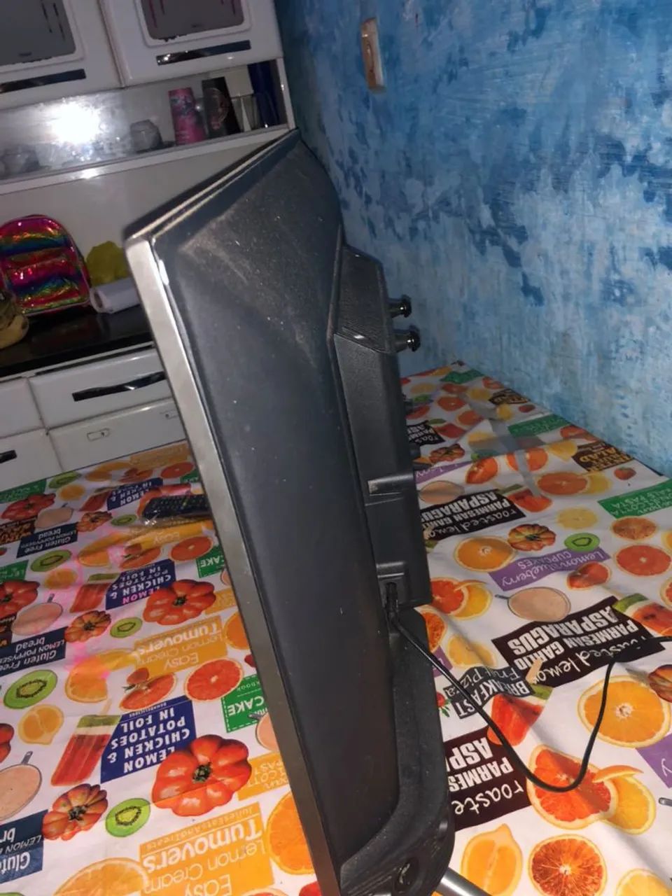 Vendo uma tv ? 32 polegadas smart semp - Foto 5