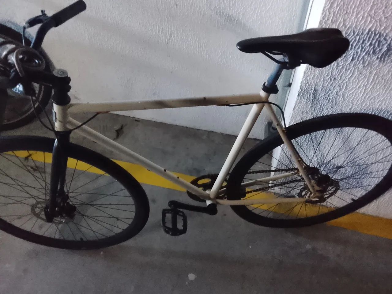 Bicicletaraf beke 10 700 com frei a disco  aro 29 - Foto 5