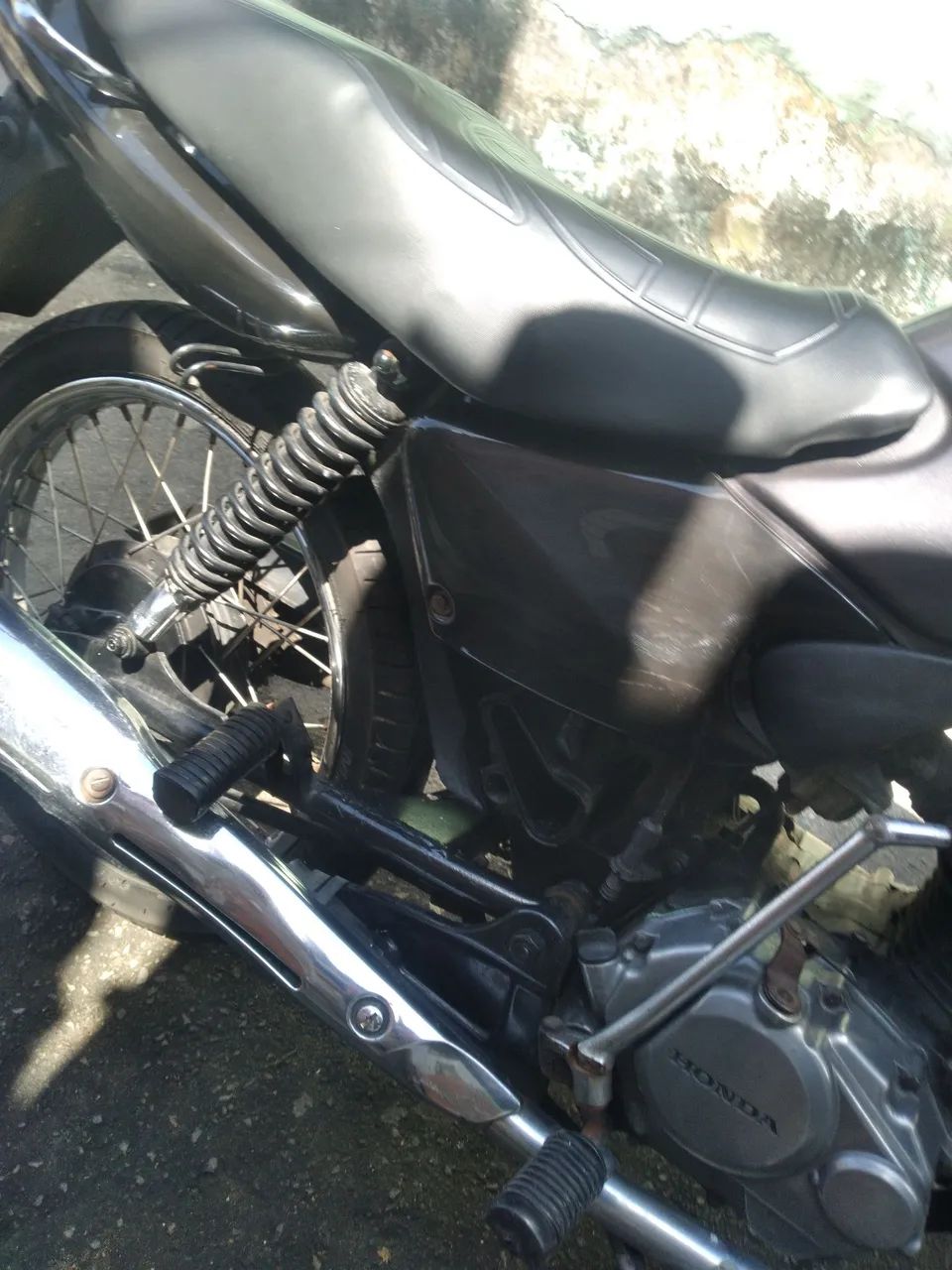 VENDO MOTO TOP E BARATO - Foto 2
