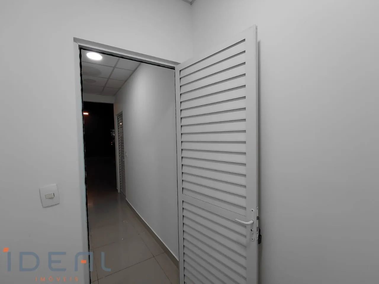 Sala para alugar no bairro Zona 06 - Maringá/PR - Foto 11