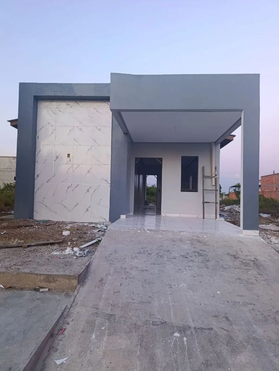 VENDO CASA 95% PRONTA NO RESIDENCIAL AMAZONAS 