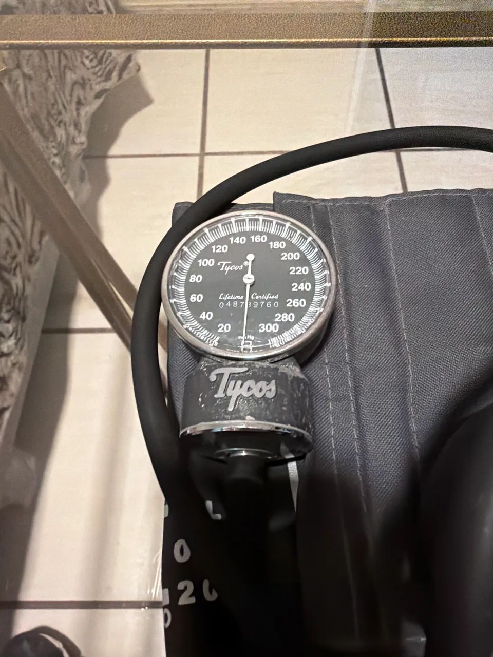 Kit com estetoscópio Littmann com esfigmomanômetro Tycos - Foto 2