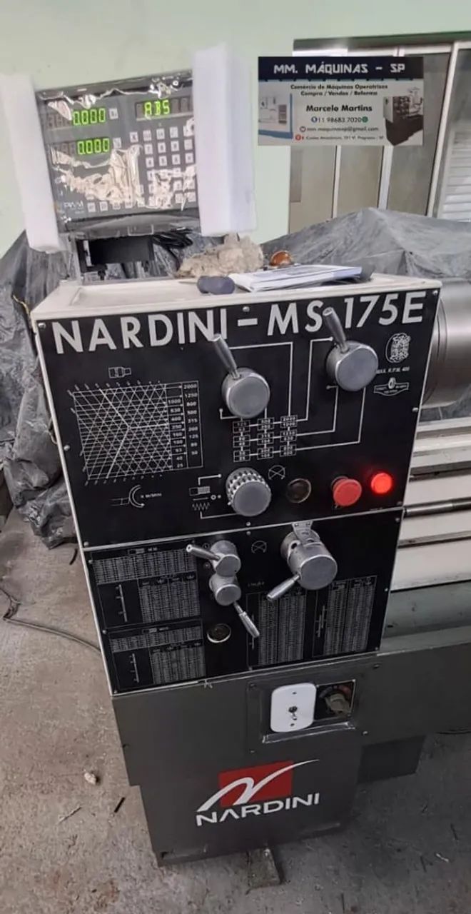 Torno mecânico nardini mascote  175 E com digital novo 1000 mm reformado e completo de tu