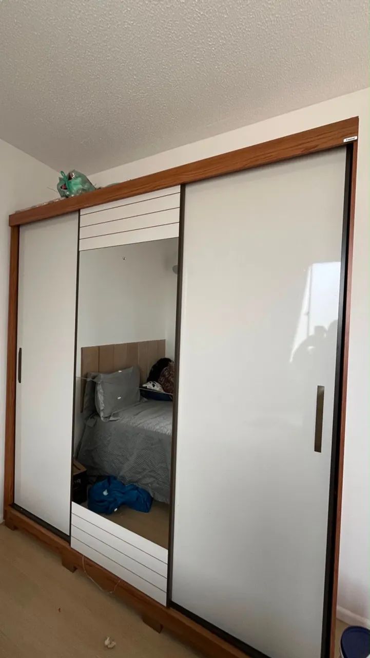 Guarda roupa 