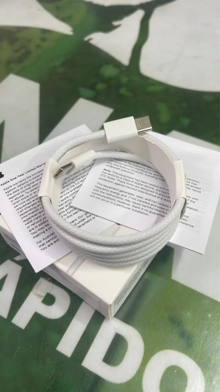 Carregador modelo apple  lacrado 