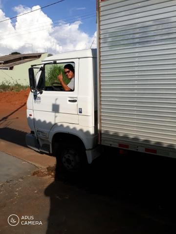 Vendo caminhão