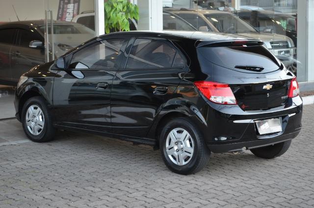 Gm - Chevrolet Onix 1.0 lt flex manual *único dono * 58.000 km - Foto 5