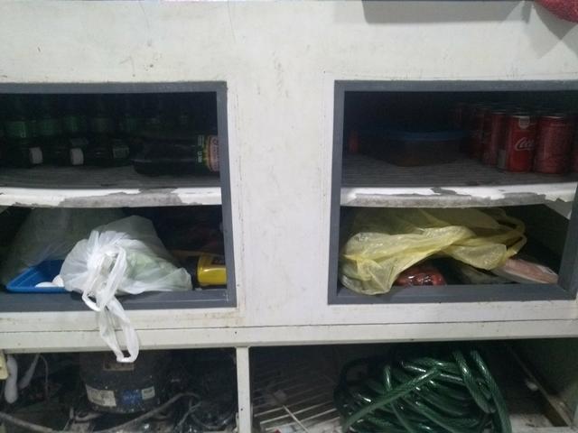 Vendo Freezer com Estufa aquecedora superior - Foto 2