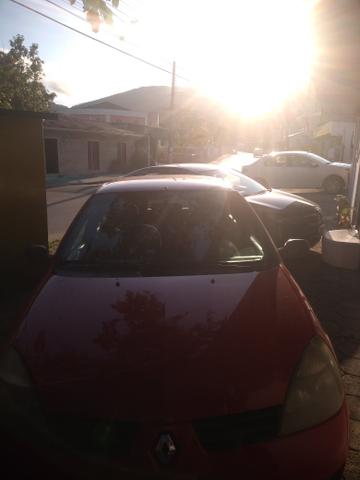Clio - Foto 2