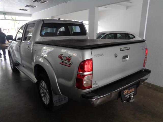 TOYOTA HILUX 2012/2012 3.0 SRV TOP 4X4 CD 16V TURBO INTERCOOLER DIESEL 4P AUTOMÁTICO - Foto 3