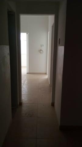 Excelente casa no centro de Itaperuna - Foto 5