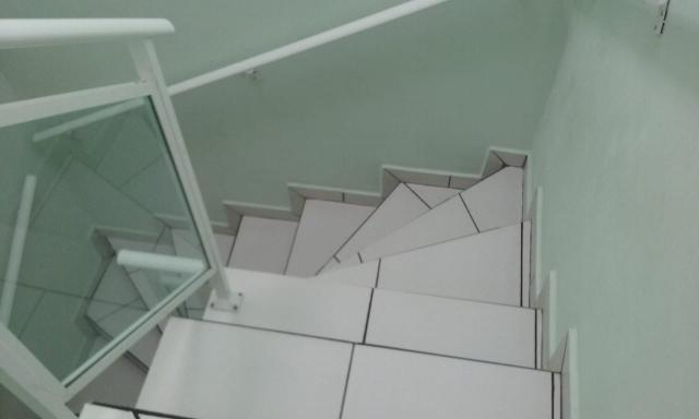 Lindo Sobrado com 3 quartos sendo um suíte Vendo/troco - Foto 14