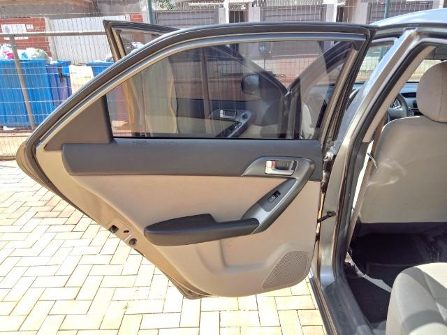 Kia Cerato - Foto 15