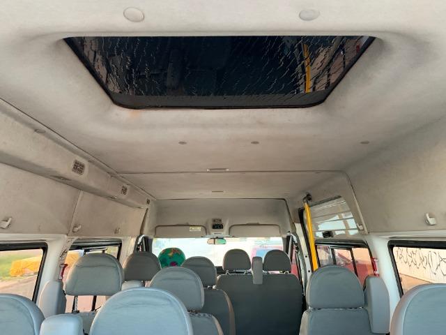 Ford Transit 350L 2013 excelente estado. Opção 20 lugares Ac Troca Ducato Sprinter master - Foto 16