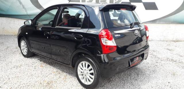 TOYOTA ETIOS 1.3 X 16V AUTOMATICO - Foto 4