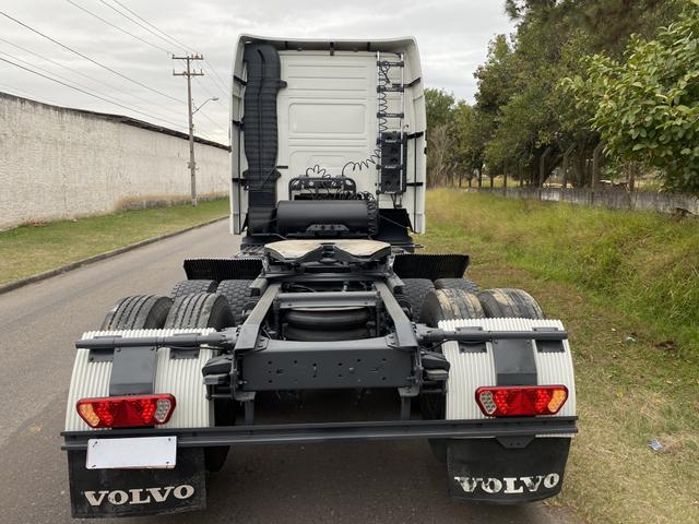 Vendo Volvo Fh 440 ano 2010 Trucado 6x2 Teto Alto manual - Foto 9