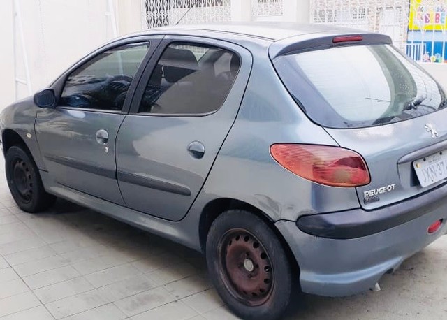 VENDO PEUGEOT COMPLETO