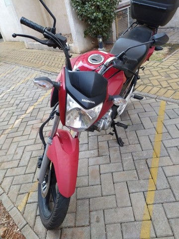 HONDA CG 160 FAN FLEX 20018 + CAPACETE+ MALETA