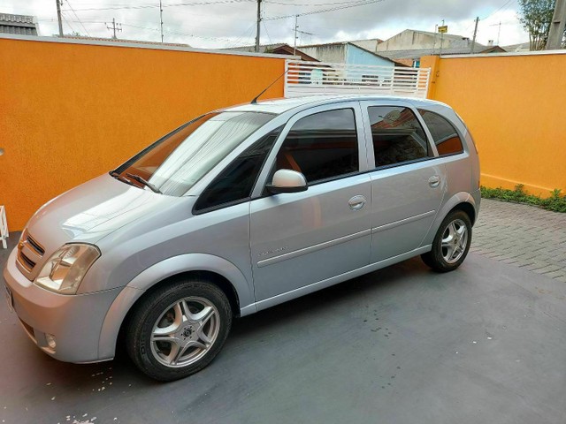 MERIVA PREMIUM 2011 1.8 AUTOMÁTICA FLEX  60 MIL KM 