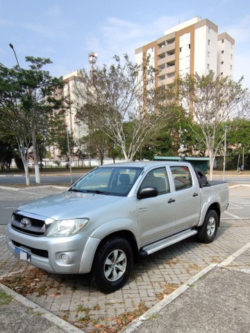 HILUX CD 2.7 FLEX 4 X 2   AUTOMÁTICA 