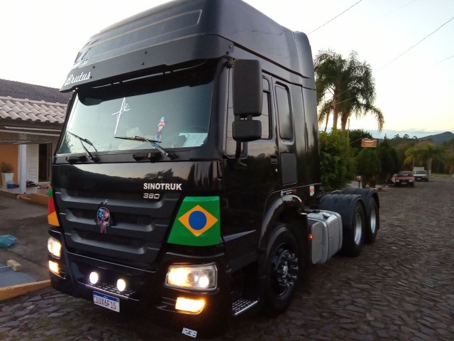 CAMINHÃO AGREGADO VENDO C/ SERVIÇO