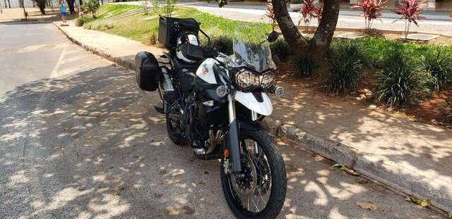 TRIUMPH TIGER 800 2014 COM 31.000 KM