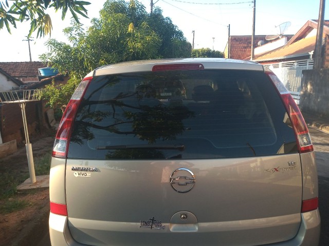 CARRO MERIVA