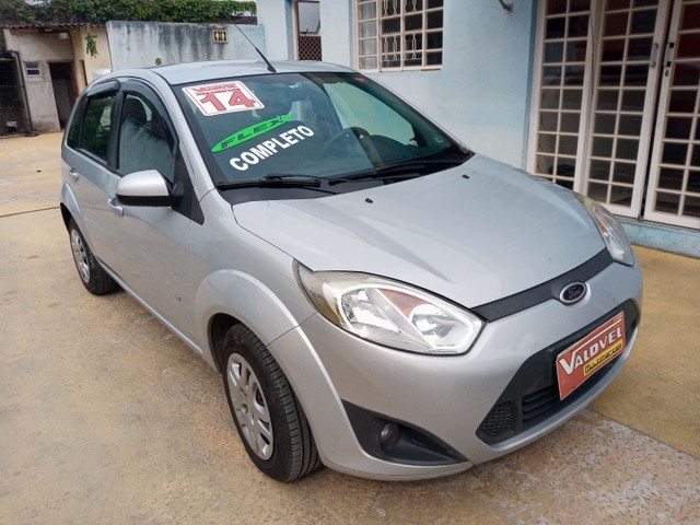 FORD FIESTA 2014 SE 1.0 FLEX . COMPLETO. PNEUS NOVOS