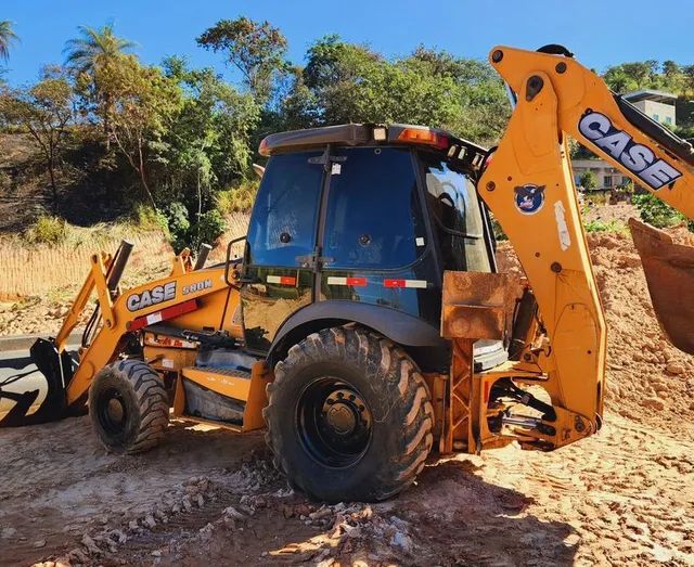 RETROESCAVADEIRA  - Foto 3