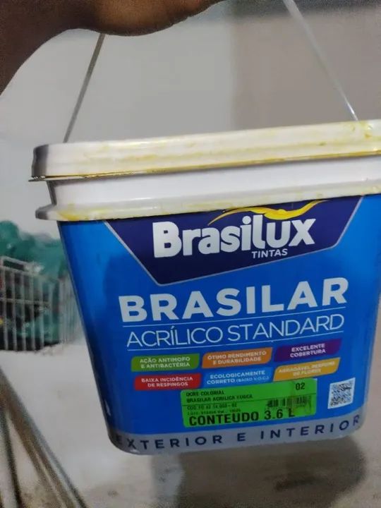 Vendo tinta brasilar galão de 3,6 
