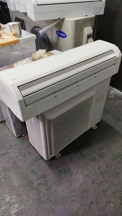 Fujitsu 18.000 BTUs 220v  - Foto 2