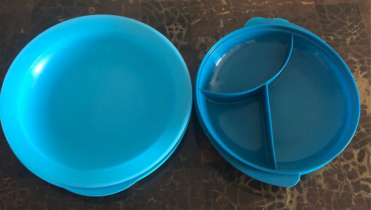2 pratos-marmitas da Tupperware 