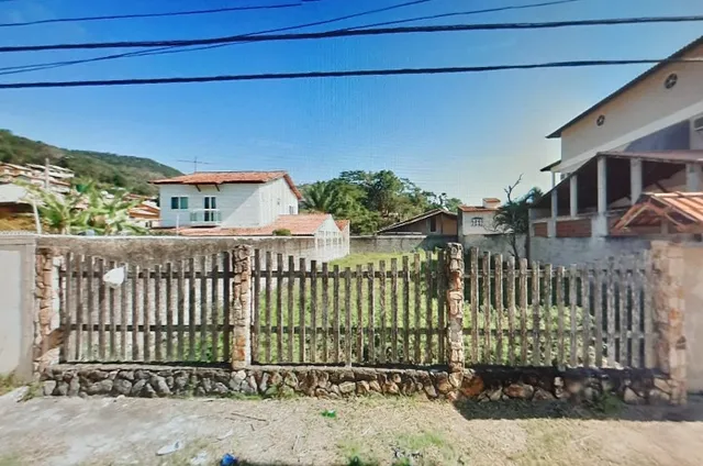 Vale Feliz lote plano em ótima rua perto da principal