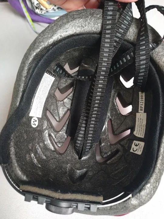 Capacete ciclismo regulável Barbie  - Foto 3