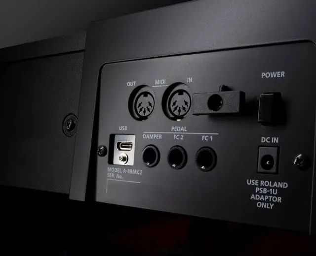 Controlador Roland A88 MK2 - LACRADO - Instrumentos musicais - Asa