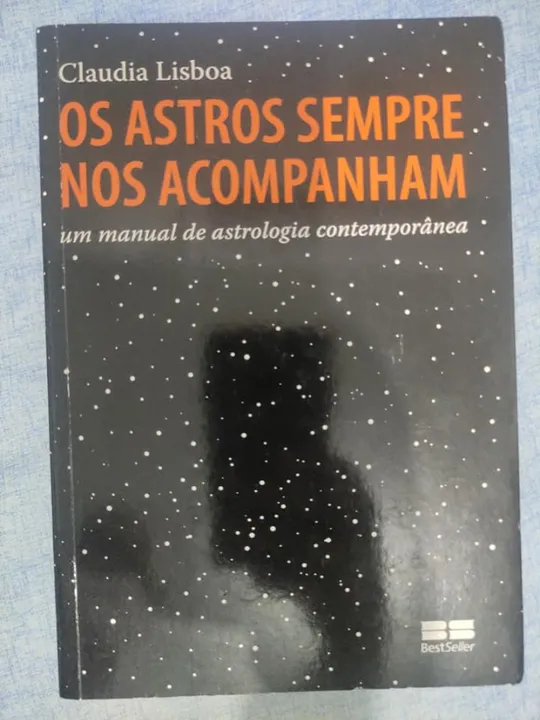 Os astros sempre nos acompanham Claudia Lisboa
