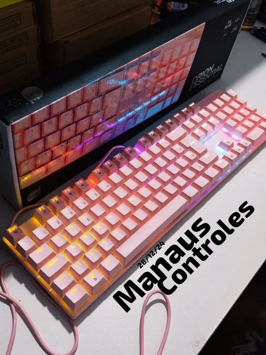Teclado mecânico Rosa Gamer