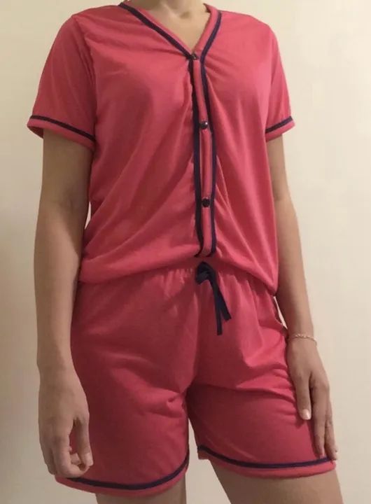 Pijama americano sem gola, com botões, confortável, para amamentação e na moda  - Foto 5