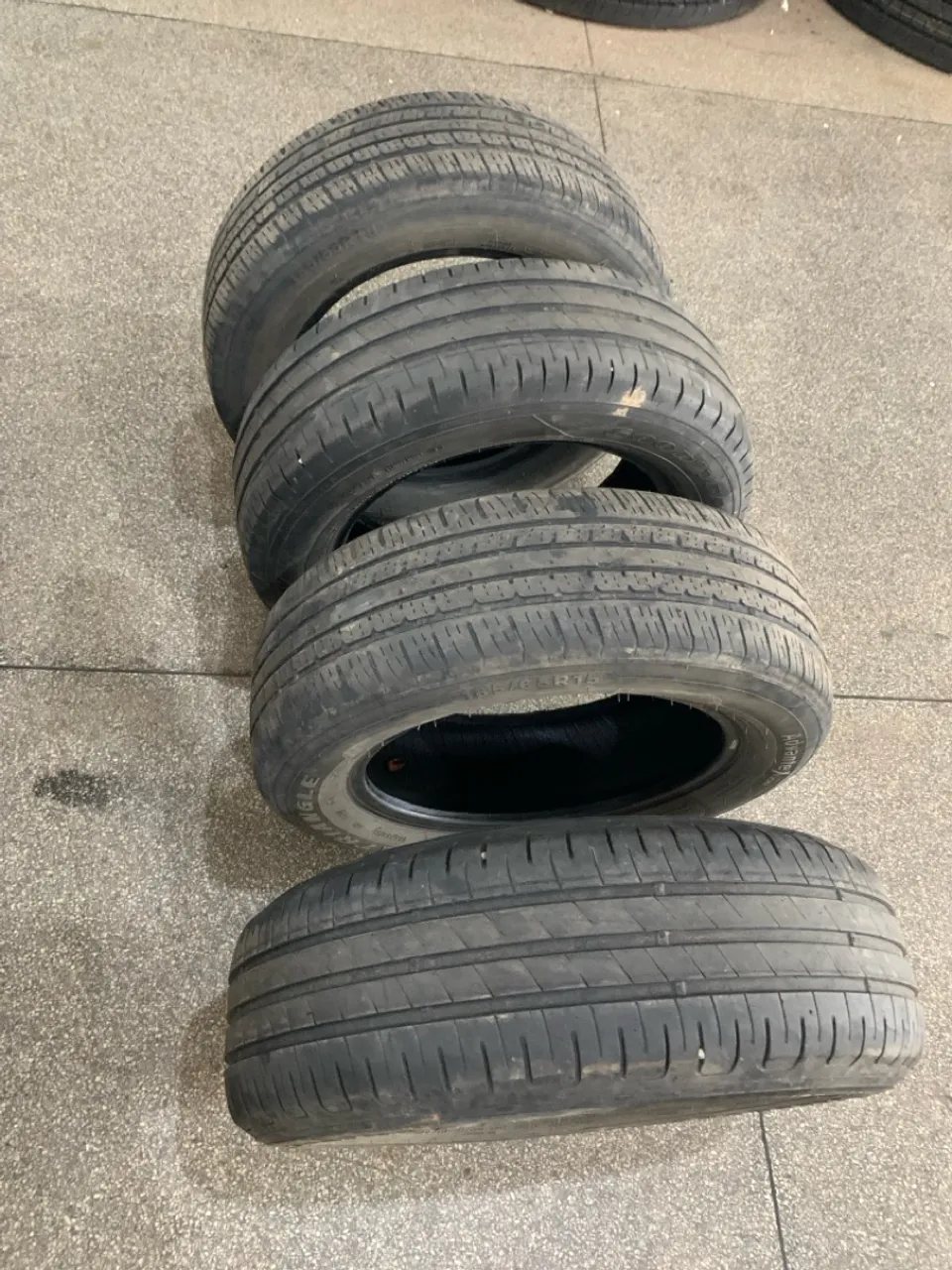 Pneus 185/65 R15