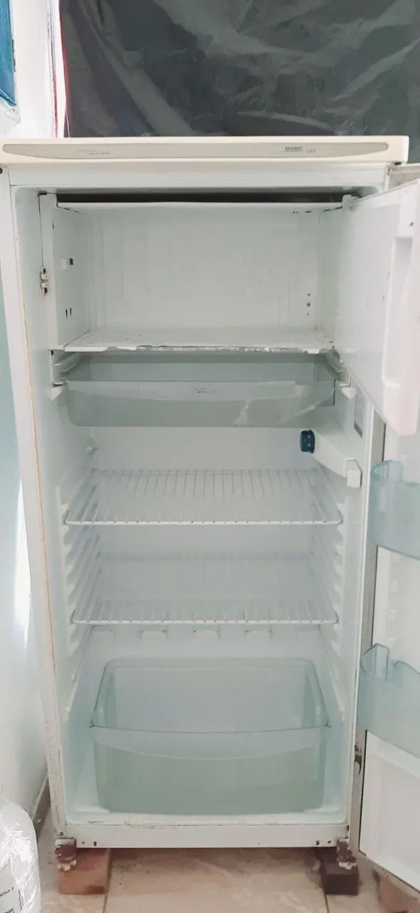 Geladeira 260 L  - Foto 5