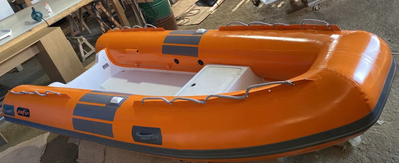 Bote inflável 