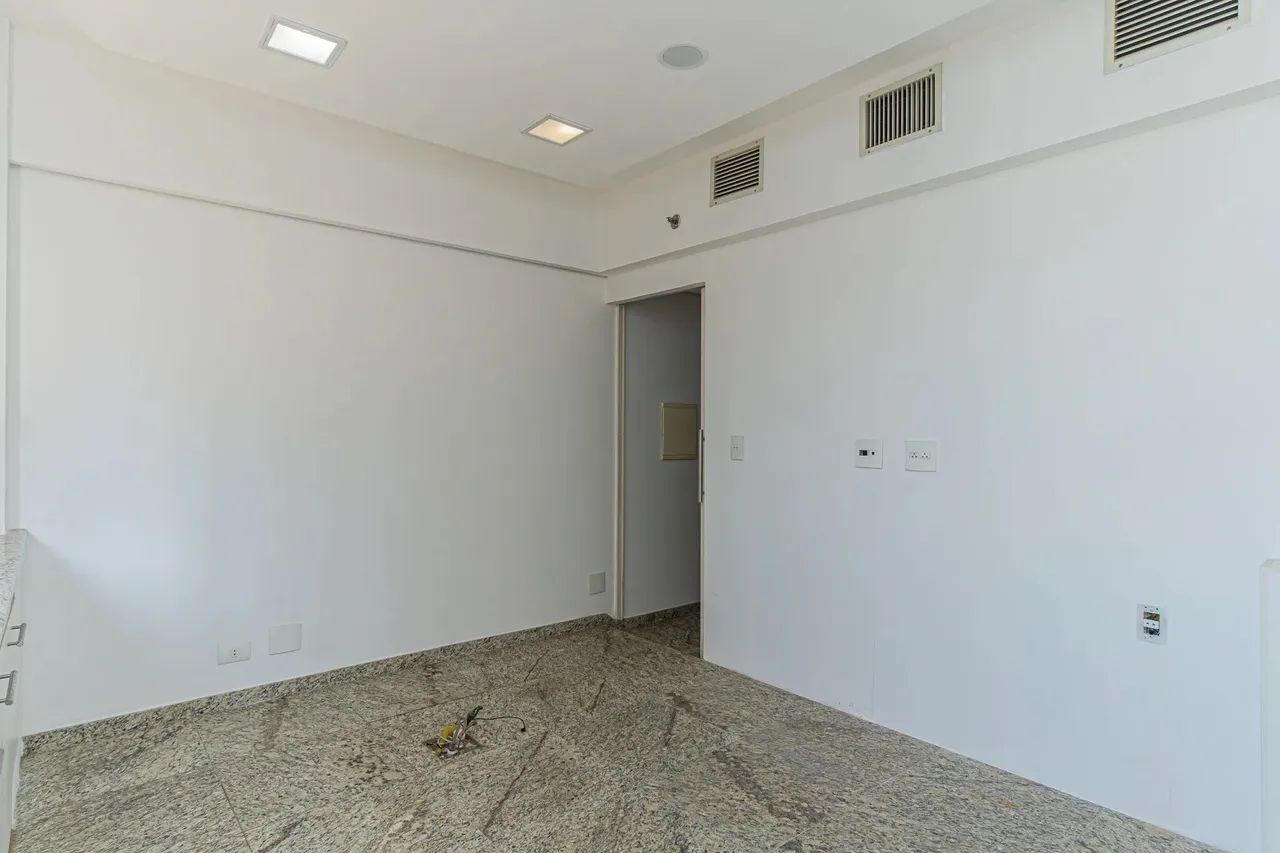 Imóvel para aluguel e venda possui 28 metros quadrados em Liberdade - São Paulo - SP - Foto 11