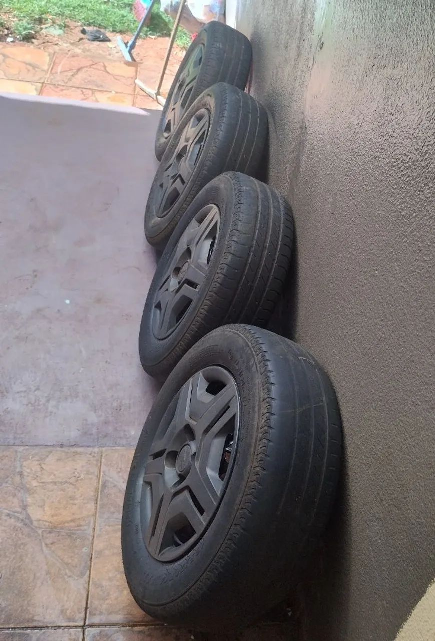 Vendo lindo jogo de rodas Chevrolet  - Foto 2