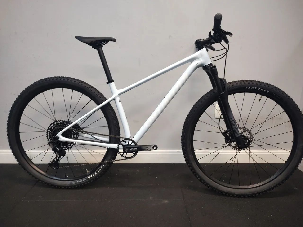 SPECIALIZED CHISEL M 17