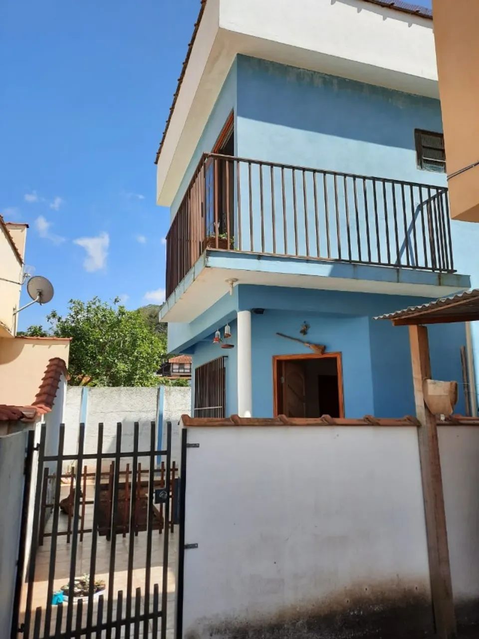 C488 - Casa tipo sobrado com dois dormitórios