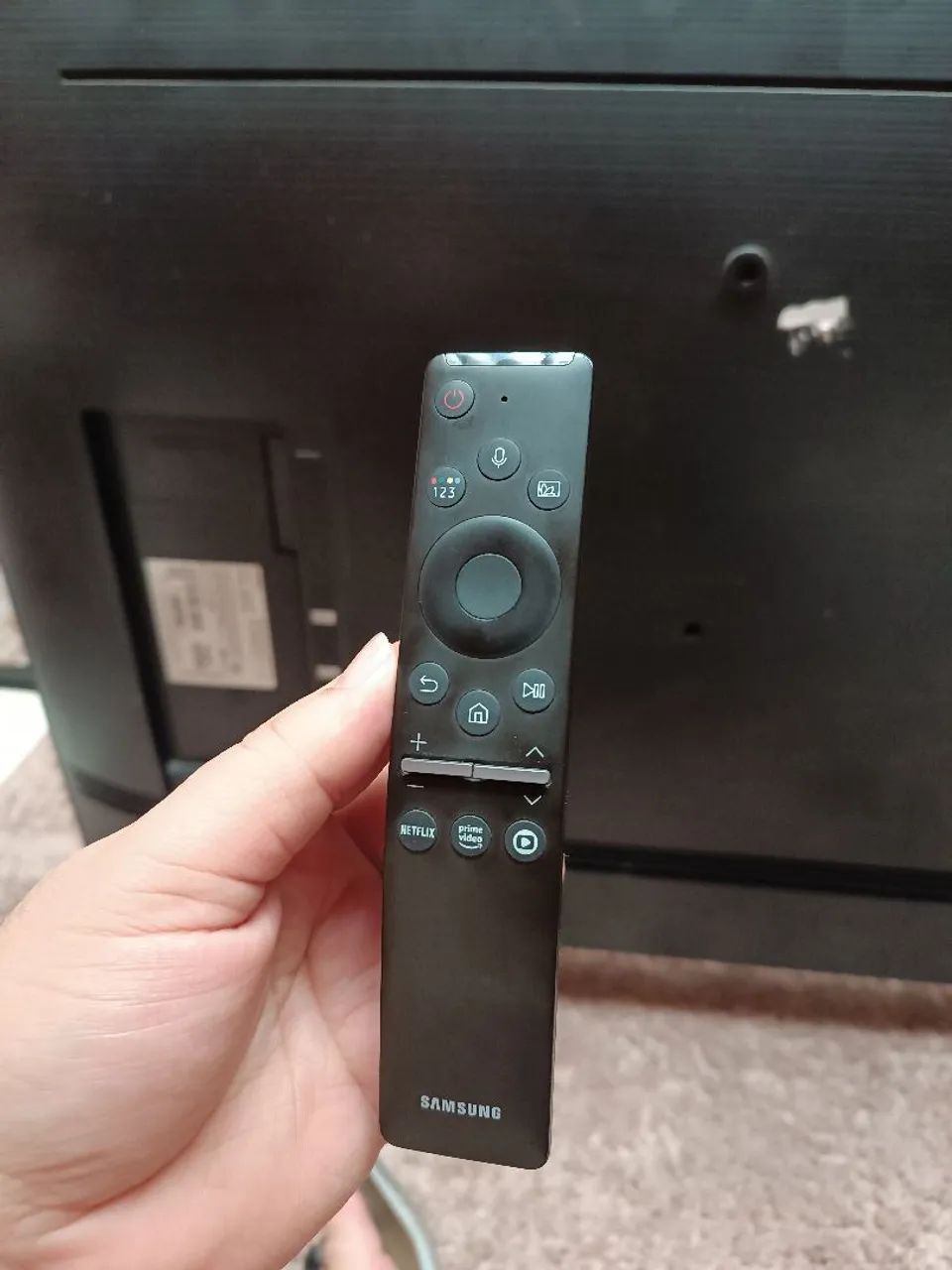 Smart TV Samsung COM DEFEITO NA TELA (aproveitamento de peças) - Foto 5