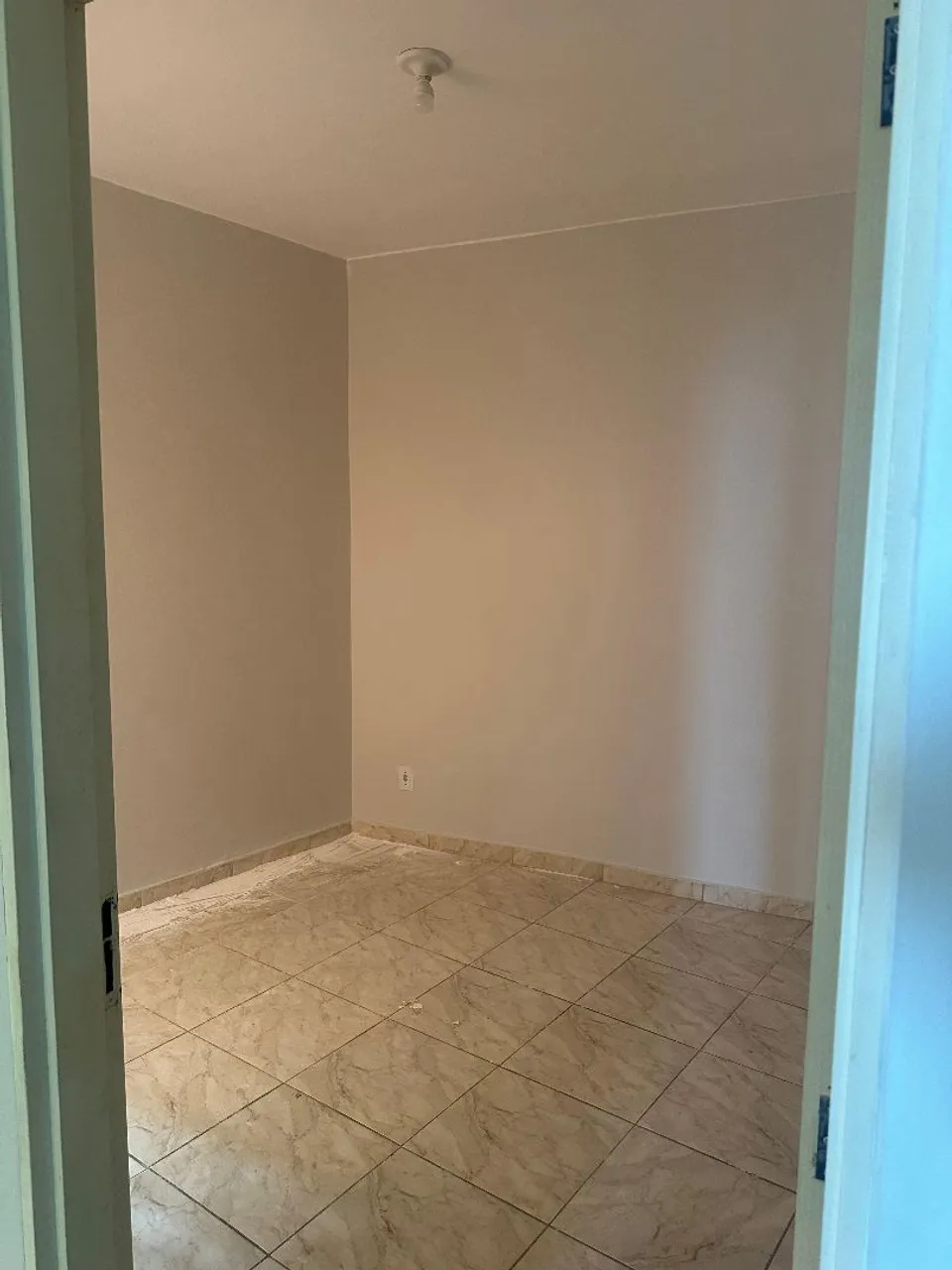 Alugo apartamento na Vicente Pires